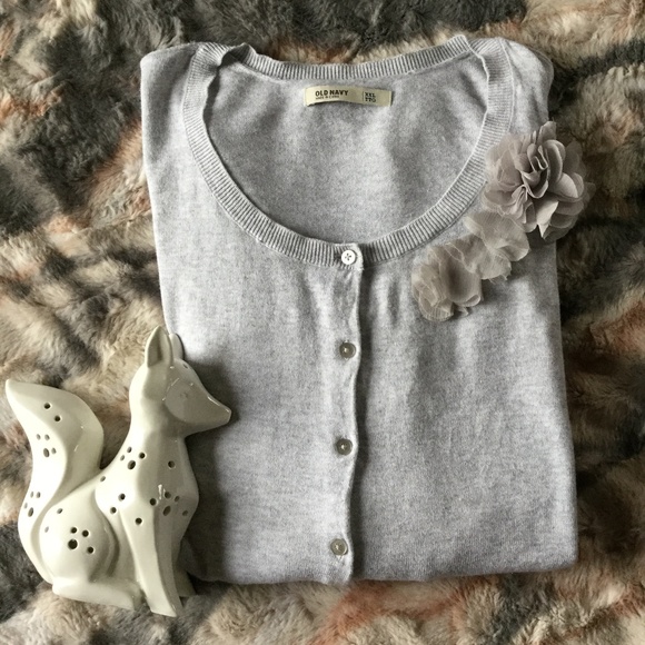 Old Navy Sweaters - Old Navy Gray Chiffon Flower Detail Cardigan